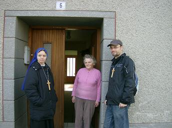 Dva misionari s pani z Pavlovic