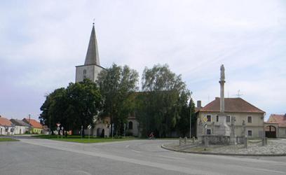 Hostěradice, foto: www.farnost-hosteradice.cz/