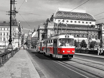 Tramvaj, pofex, CC0 1.0, pixabay.com