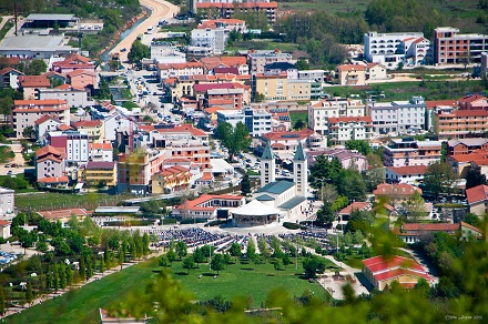 Medžugorje (rok 2012), Foto: CJ, CC BY 2.0, cs.wikipedia.org