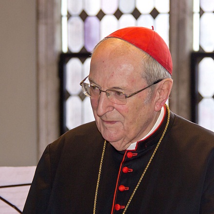 kardinál J. Meisner, foto: Raimond Spekking / CC BY-SA 4.0 (via Wikimedia Commons)