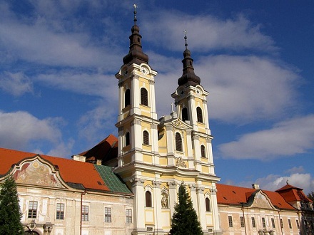 Jasovský klášter, Lure, CC BY-SA 3.0, commons.wikimedia.org