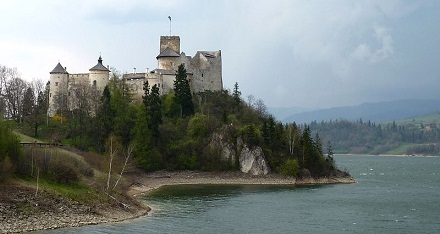 Niedzica Castle, foto: Dudva, CC BY-SA 3.0, commons.wikimedia