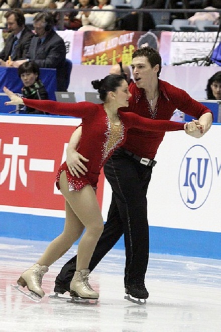 2012 ISU World Team Trophy Daria POPOVA Bruno MASSOT, David W. Carmichael, CC BY-SA 3.0