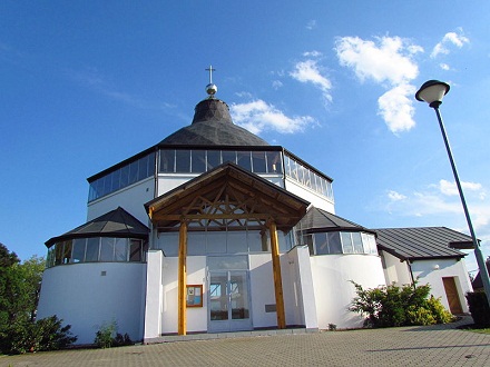 Kostel P. Marie, Matky jednoty křesťanů, Tavíkovice, Jiří Sedláček, CC BY-SA 3.0