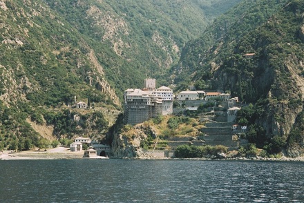 Athos - Simonopetra monastery, Marek Balabuch, CC BY-SA 2.0, commons..