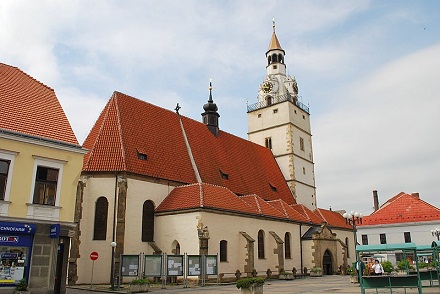Ivančice, kostel, Palickap, CC BY 3.0, cs.m.wikipedia.org 