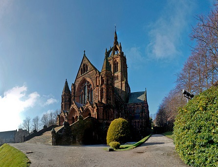 Thomas Coats Memorial Church, Maria, CC BY 2.0, cs.wikipedia.org