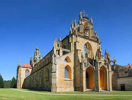 Kladrubský klášter benediktýnů s_kostelem Nanebevzetí P. Marie, Milada13, CC BY-SA 4.0, wiki...