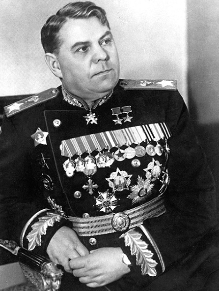 Aleksandr_Vasilevsky, советский военачальник, Маршал Советского Союза BY 4.0, cs. wiki...