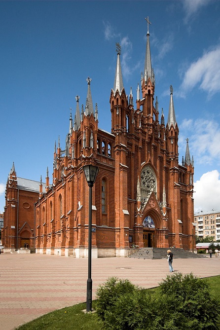 Katedrální chrám Neposkvrněného početí Panny Marie v Moskvě, největší římskokatolický kostel v Rusku, volné dílo, wiki..