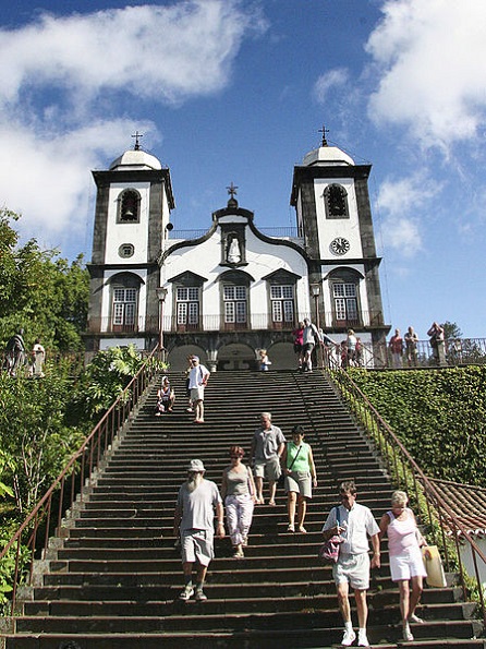 Monte-funchal, Jörg Schmalenberger, CC BY-SA 3.0, commons