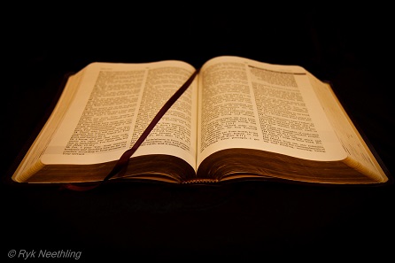 Ryk Neethling, Open Bible, CC BY 2.0, flickr