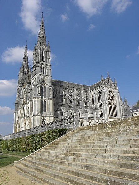 La Chapelle-Montligeon (centrum modliteb za duše v očistci) CC0 1.0