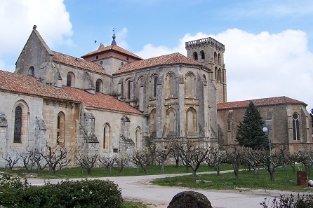 Burgos monasterio huelgas lou, Lourdes Cardenal, CC BY-SA 3.0, upload.wikimedia.org