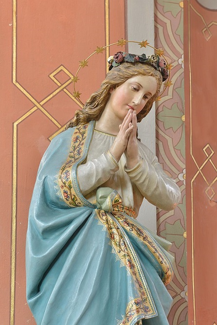 Virgin Mary fecit Maria Demetz Urtijëi Gherdëina, Wolfgang, CC BY-SA 3.0. commons...