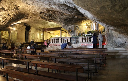 Terry Feuerborn, Cave of St. Michael, Monte Sant'Angelo, Gargano, CC BY-NC 2.0 DEED, flickr