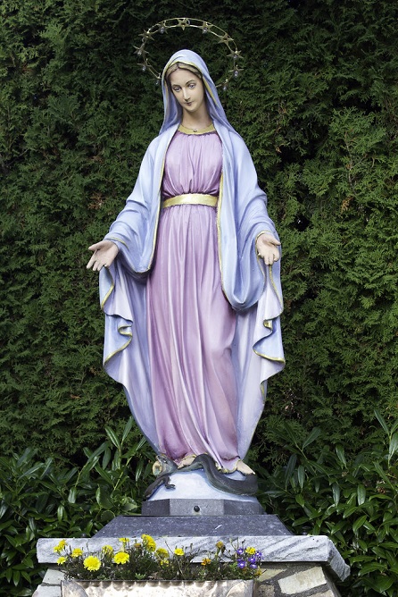Rod Raglin, Madonna Statue, CC BY-SA 2.0, flickr
