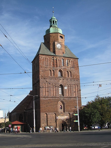 Katedrála v Gorzówě Wielkopolskim, CC BY-SA 3.0 pl, Okulewicz96 , cs.wikipedia.org