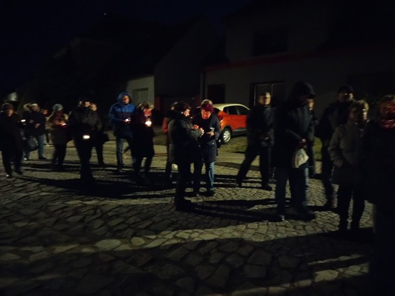 kající procesí nedakonice