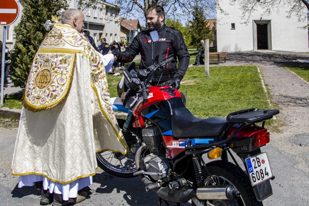 žehnání motorek šumná 2026