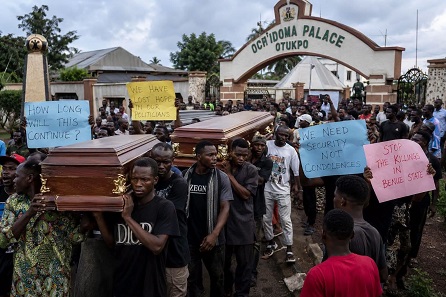 Salvator Mundi, salva nos, Nigérie